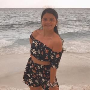 Meet your Posher, Makenzie